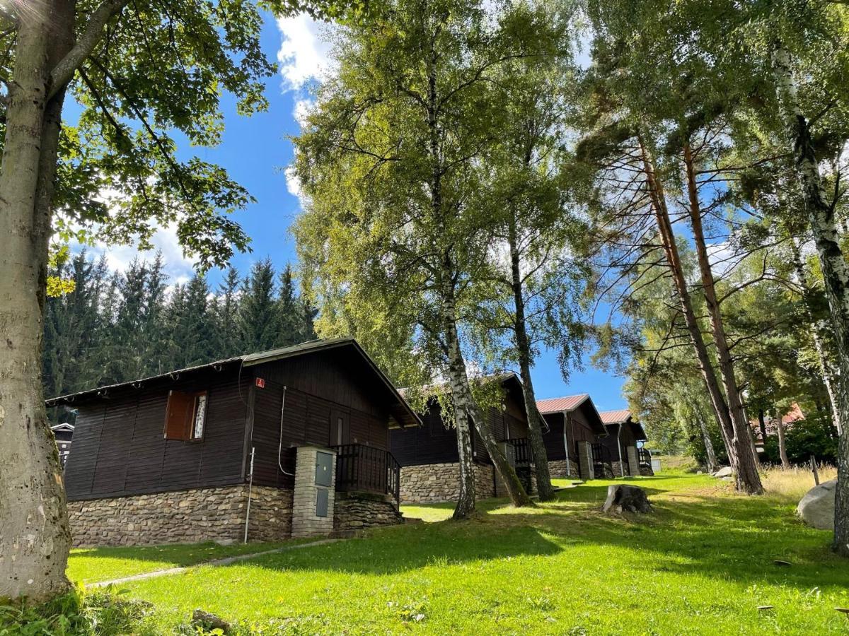 Hotel Rohanov Lhota nad Rohanovem Exterior photo
